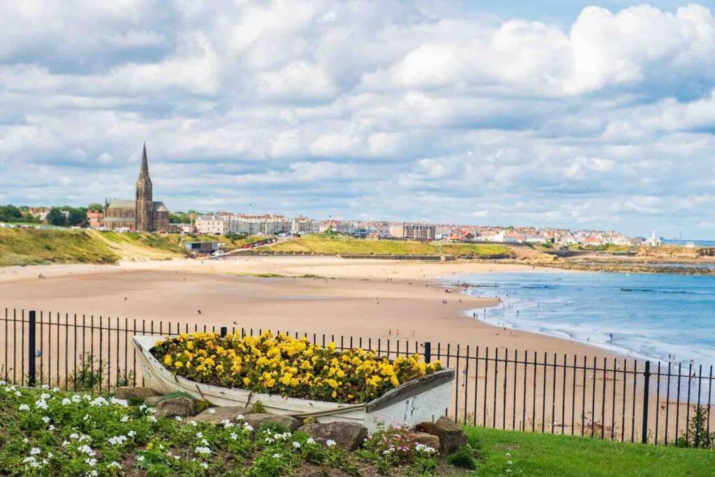 Free Parking. Long Stay Discounts North Shields Bagian luar foto